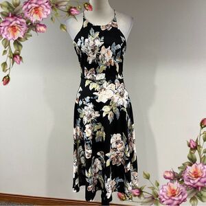 Soprano Floral Halter Neck midi Dress size extra‎ small